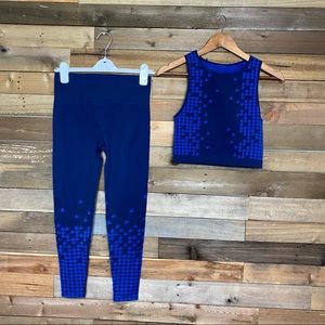 fabletics 2 piece set cropped tank and leggings